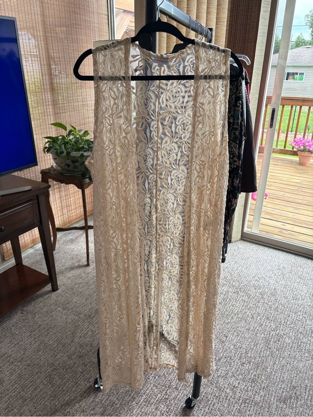 LulaRoe  Cream Lace Duster Vest. Open front PTP 25” length 48” INV25/528